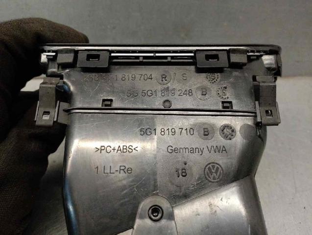 5G1819704R VAG Воздуховод (распределитель воздуха под "торпедо") правый купить в Черкассы