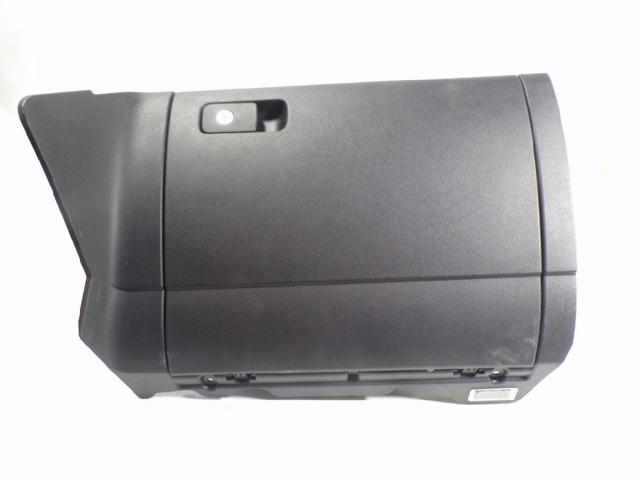 5G1857101M82V Ящик перчаточный (бардачок) купить Чернигов