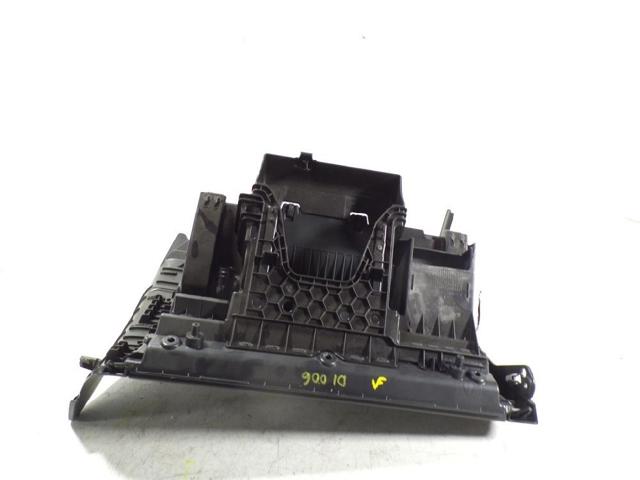 5G1857114G82V Ящик перчаточный (бардачок) купить Киев