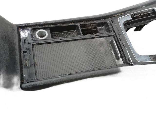 VAG 5G1863241BL82V Консоль панели управления центральная в наличии Тернополь