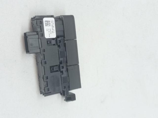 VAG 5G1927137P Блок кнопок центральной консоли в наличии Каменское