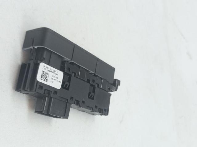 VAG 5G1927137P Блок кнопок центральной консоли в наличии Каменское