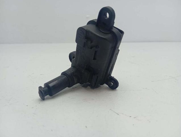 5GE810773 Мотор-привод открытия лючка бака купить Ирпень