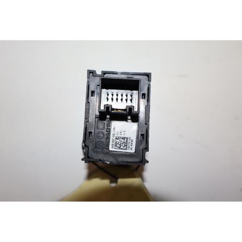 VAG 5H0927225UYM в наличии Черкассы