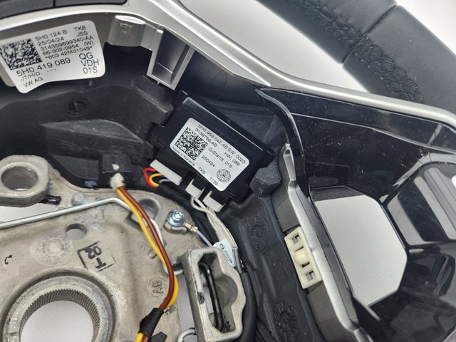 VAG 5H0959542AB в наличии Ирпень
