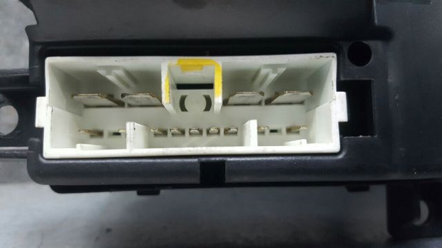 CHRYSLER 5HB65DX9AD в наличии Запорожье