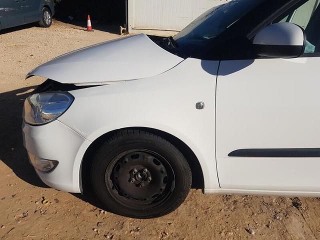 Pára-lama dianteiro esquerdo Skoda Fabia 2 5J2, 542, 572, 582