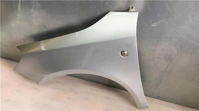 Pára-lama dianteiro esquerdo 5J0821021A VAG