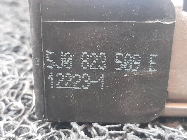 VAG 5J0823509E Замок капота в наличии Украина