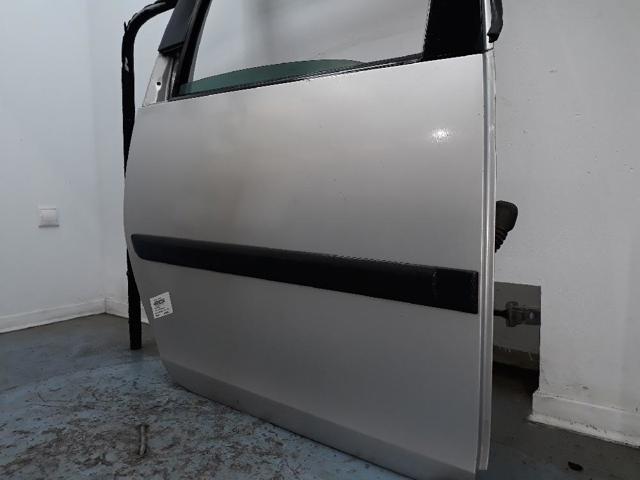 5J7833056 VAG Дверь задняя правая купить в Павлоград