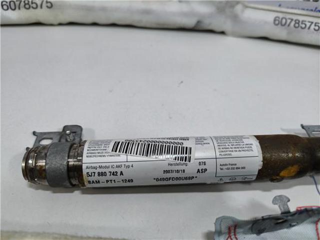 VAG 5J7880742A Шторка боковая, правая в наличии Днепр