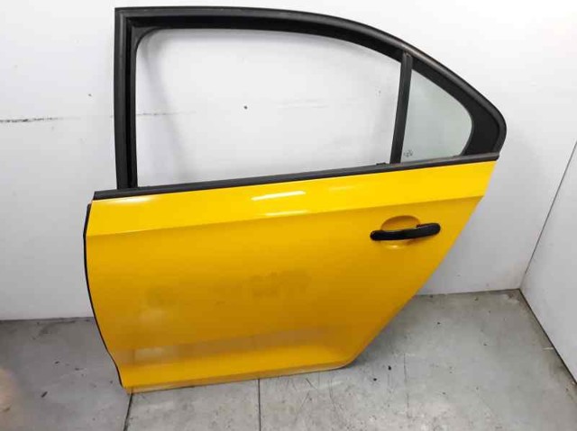 VAG 5JA833051C Дверь задняя левая в наличии Ирпень