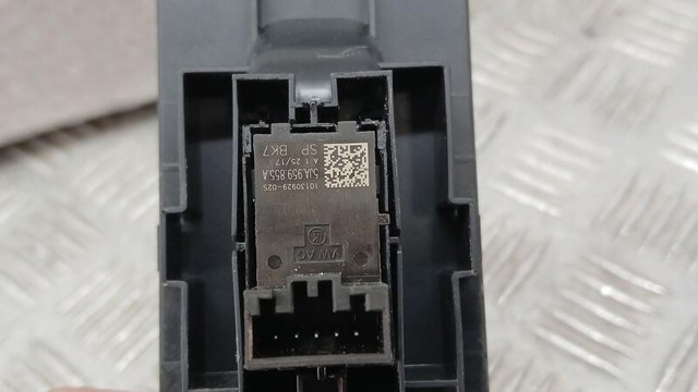 5JA959855A VAG Кнопка включения мотора стеклоподъемника задняя правая купить в Ровно