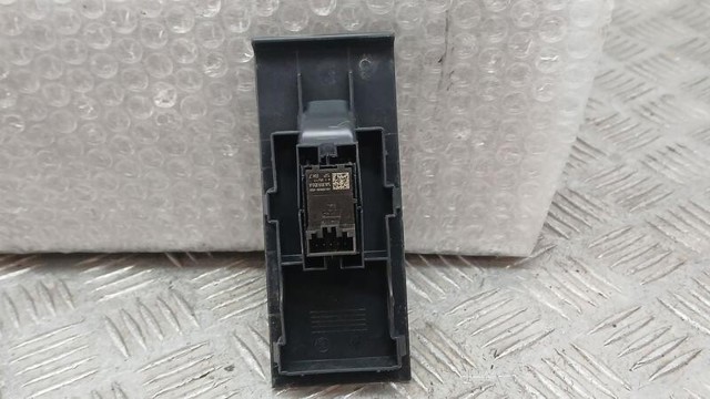 VAG 5JA959855A Кнопка включения мотора стеклоподъемника задняя правая в наличии Харьков