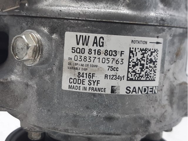 Compressor de ar condicionado para Volkswagen Golf VII Variant (BA5,BA5) (2015-2018) 1.2 TSI CYVB 5K0820803F