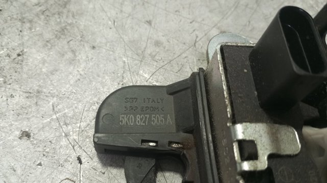 5K0827505A Замок багажника купить Ирпень