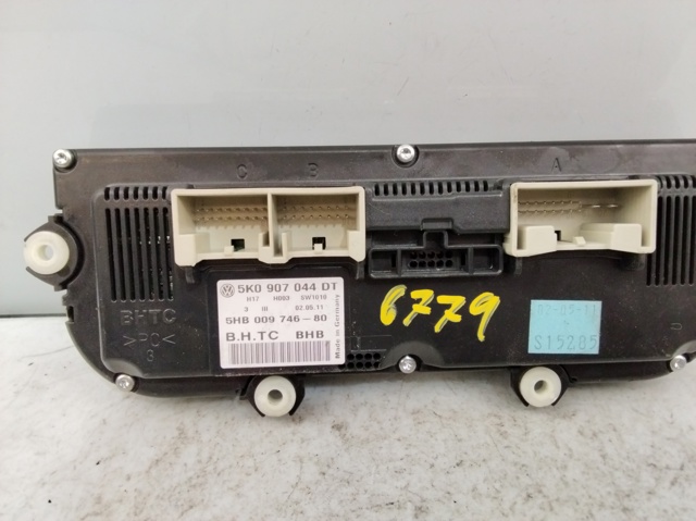 Unidade de controlo dos modos de aquecimento/condicionamento Volkswagen Tiguan 1 5N1, 5N2