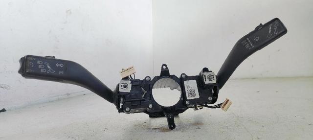 Comutador instalado na coluna da direção, montado 5K0953502M VAG