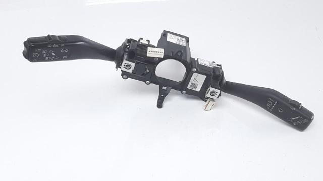Comutador instalado na coluna da direção, montado 5K0953502M VAG