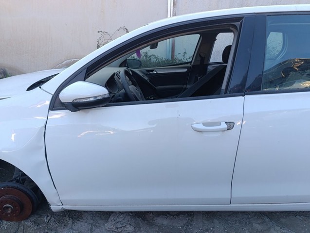VAG 5K4831055H Дверь передняя левая в наличии Кривой Рог