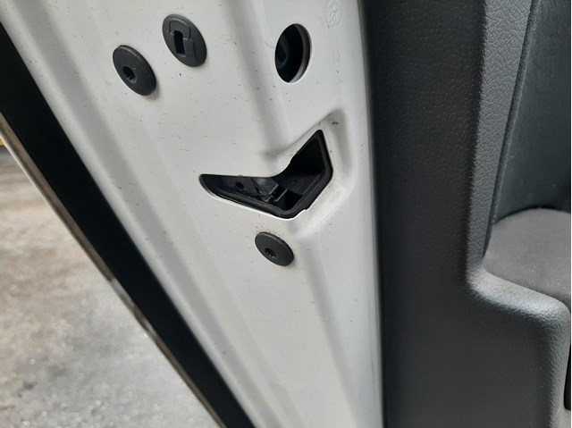 Fechadura traseira esquerda para Volkswagen Golf Alltrack (BA5,BA5) (2014-...) 5K4839015AE