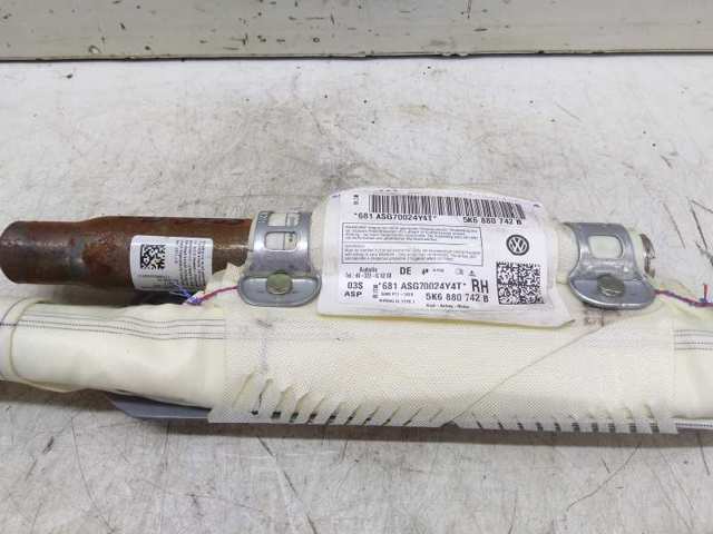 5K6880742B Шторка боковая, правая купить Тернополь