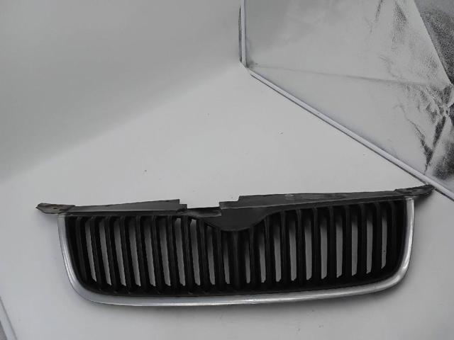 VAG 5L0853668 Решетка радиатора в наличии Днепр