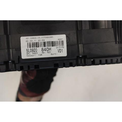 VAG 5L0920840H Панель приборов в наличии Запорожье