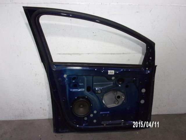 Porta dianteira esquerda 5M0831105E VAG