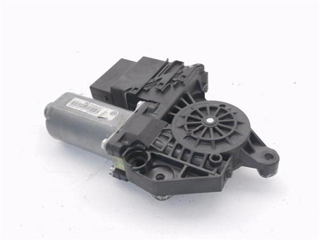 5M0839402C VAG купить в Кривой Рог