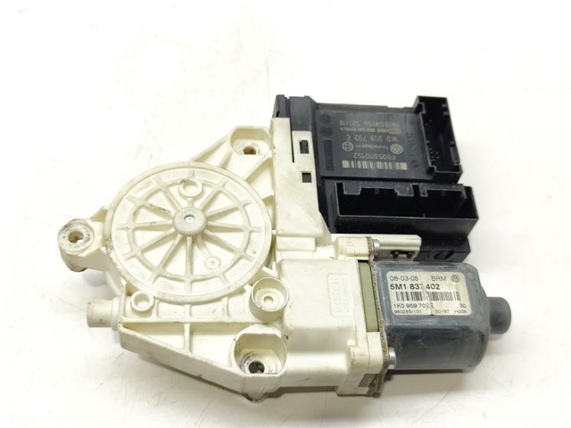 VAG 5M1837402 в наличии Житомир