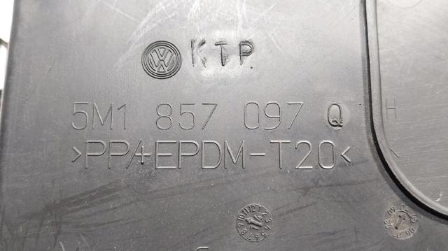 VAG 5M1857101H в наличии Черновцы