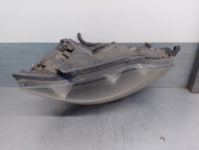 5M1941006C Правая фара купить Житомир