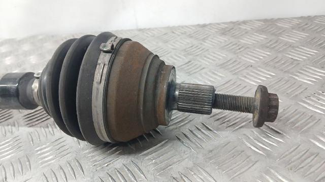5N0407762F VAG Правая полуось купить в Николаев