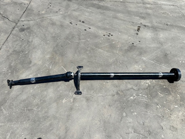 VAG 5N0521101M Вал карданный задний, в сборе в наличии Житомир