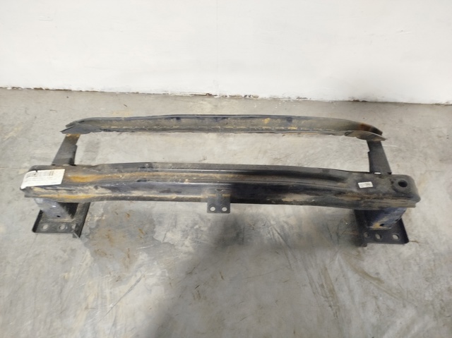 Reforçador do pára-choque dianteiro 5N0807109F VAG