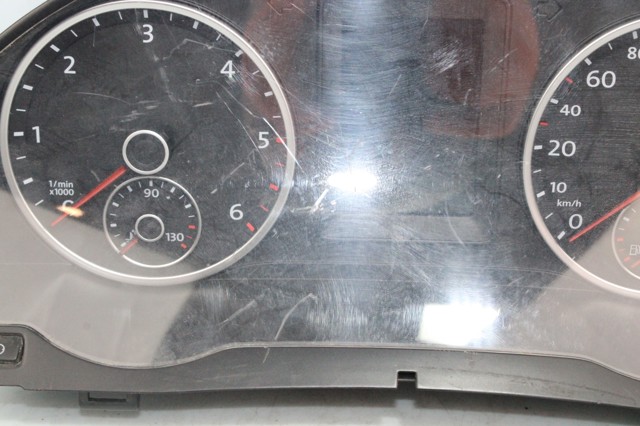 VAG 5N0920873A Приборная доска (щиток приборов) в наличии Ирпень