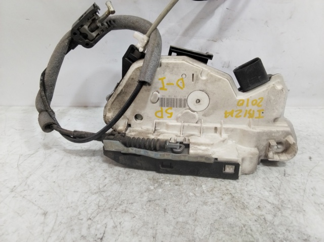 Fecho da porta dianteira esquerda 5N1837015A VAG