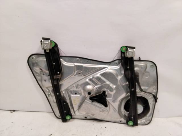 Mecanismo de acionamento de vidro da porta dianteira direita 5N1837730G VAG