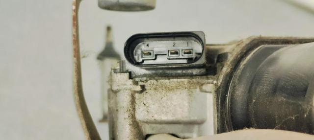 Trapézio de limpador pára-brisas Volkswagen Tiguan 1 5N1, 5N2