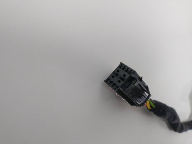 VAG 5NA827851A Амортизатор багажника в наличии Чернигов