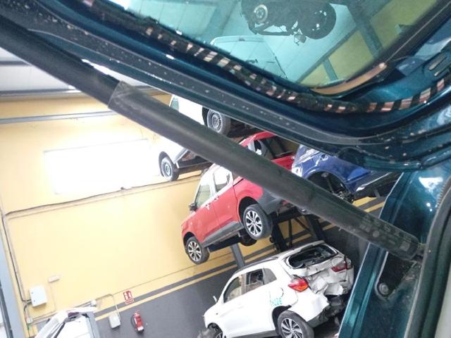 VAG 5NA827851E Амортизатор крышки багажника (двери 3/5-й задней) в наличии Киев
