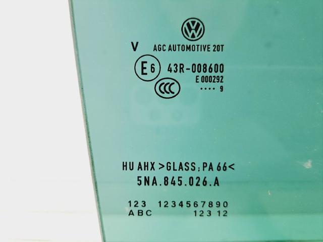 VAG 5NA845026A Стекло двери задней правой в наличии Киев