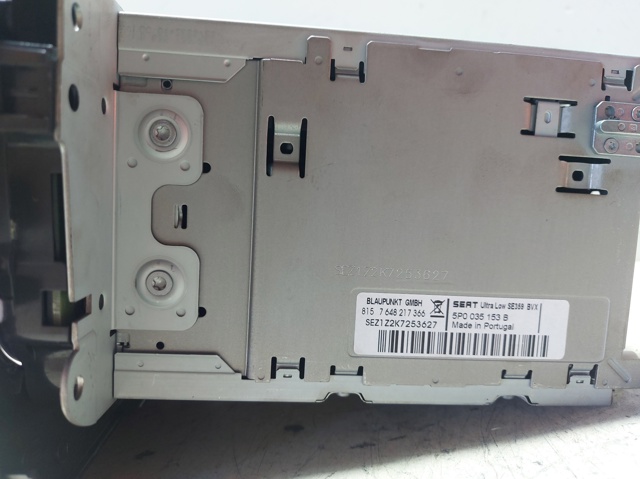 5P0035153B Магнитола купить Ужгород