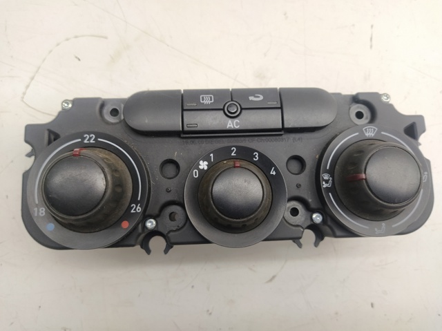 5P0820047K Блок управления кондиционером купить Чернигов