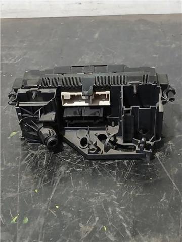 VAG 5P0820047K Блок управления режимами отопления/кондиционирования в наличии Черкассы