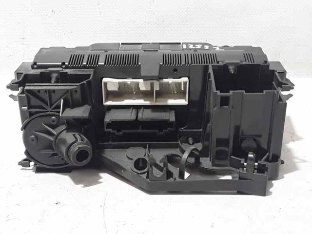 VAG 5P0820047P4W4 Блок управления кондиционером в наличии Чернигов