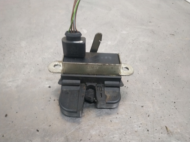 VAG 5P0827505D Замок багажника в наличии Харьков