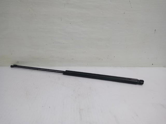 5P0827550A Амортизатор багажника купить Каменское