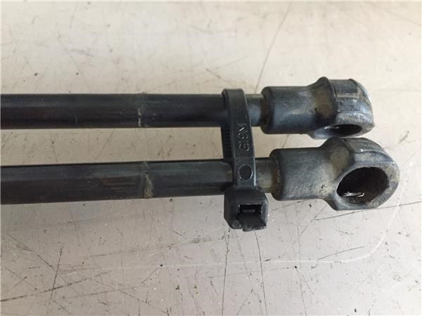 VAG 5P0827550A Амортизатор крышки багажника (двери 3/5-й задней) в наличии Чернигов